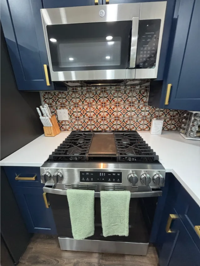 Navy Kitchen & Patterned Tile
